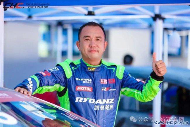 杨恩东遂宁登山赛勇夺双奖